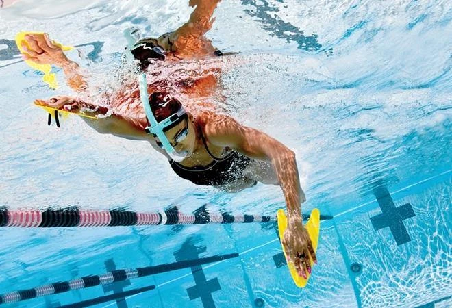 FINIS Freestyle Paddle 4 FINIS Freestyle Paddle - Image 4