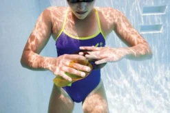 FINIS ISO Hand Paddle -Aqua Shop 1.05.033 small usage 2