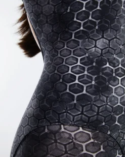 TYR Thresher™ Open Back Swimsuit - Black Akurra -Aqua Shop TPAFON6A 001 alt09